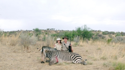 Esthétique de l’absurde : „Safari“ d’Ulrich Seidl (photo : Ulrich Seidl Film Produktion) 