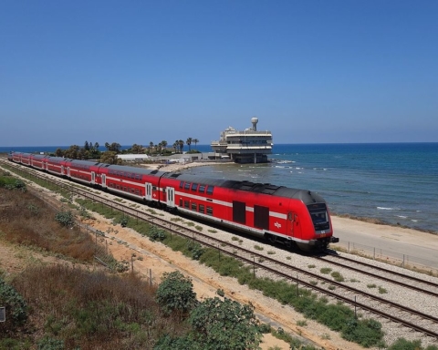 Honnêtement, vu la beauté des paysages, qui a réellement besoin d’Internet ? Photo prise à l’entrée de Haïfa (photo : מאת מיכאלי, ייחוס, https://he.wikipedia.org/w/index.php?curid=1397647
