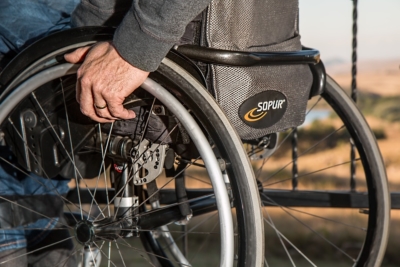 De nombreuses organisations et entreprises israéliennes se battent pour permettre aux personnes souffrant d’un handicap de vivre au sein de la société valide (photo : Pixabay).
