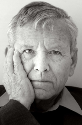 Un penseur qui plaidait en faveur de l’humour. Amos Oz va nous manquer (photo : Michiel Hendryckx, https://commons.wikimedia.org/w/index.php?curid=10833437)