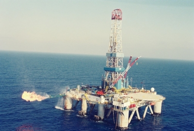 Plateforme pour l’exploitation gazière en Méditerranée (photo : Wikimedia Commons/רן ארדה - אורי כפיר).