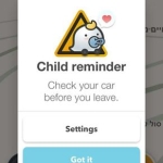 Voici comment Waze rappelle au conducteur qu’il ne doit pas oublier l’enfant peut-être endormi installé sur le siège arrière (photo : capture d‘écran)