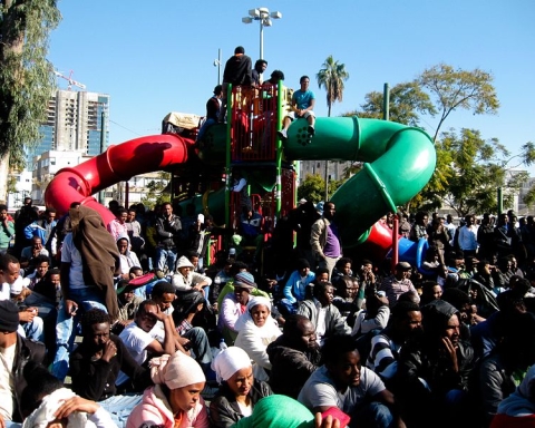Manifestation demandeurs d’asile en provenance d’Erythrée dans le sud de Tel-Aviv (photo : Rudychaimg/Wikimedia).