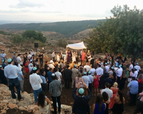 Les mariages en Israël bénéficient d’un beau temps garanti et de paysages magnifiques – la photo montre la célébration du mariage de Johnny Stark (photo : privée)
