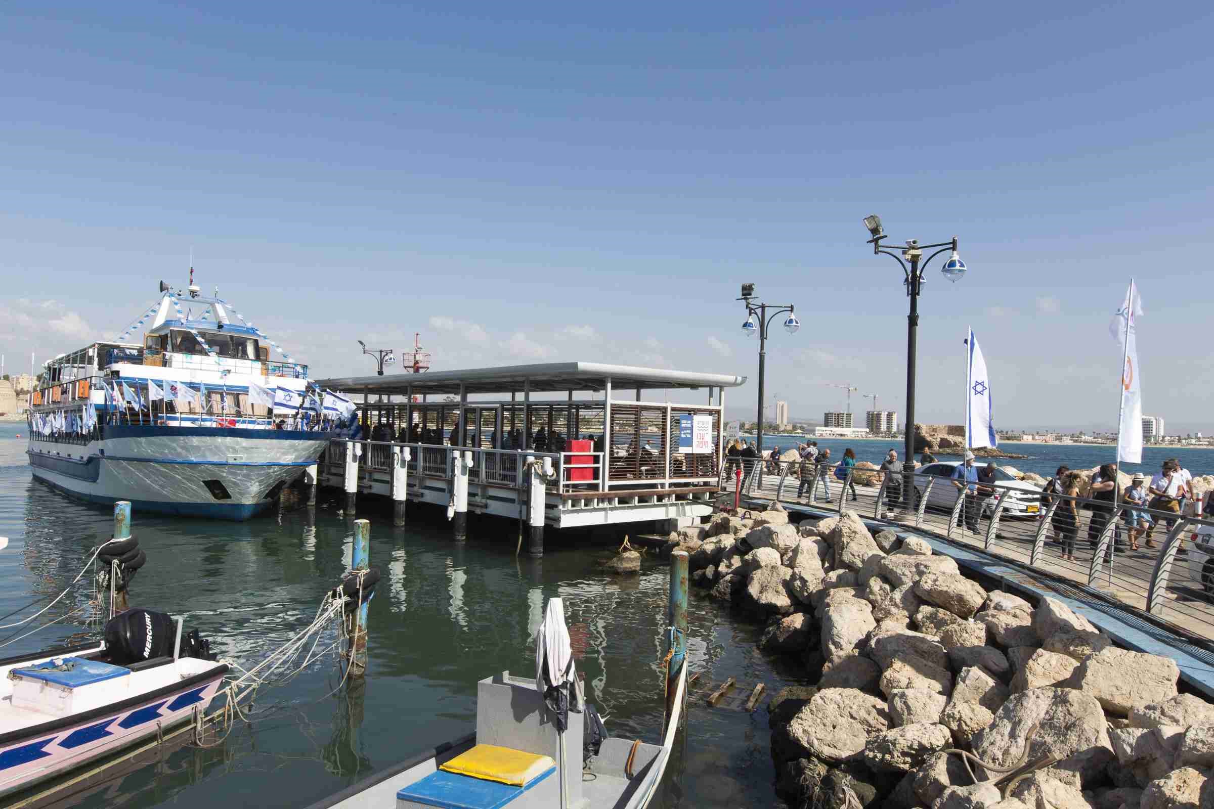 Il existe maintenant une liaison bateau entre Haïfa et Saint Jan d’Acre (photo : Itamar Grindberg)