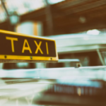 Tous les taxis sont maintenant autorisés à charger les passagers arrivant dans le pays                                        (photo : pexels.com).