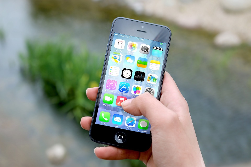 Les smartphones jouent également un rôle toujours plus important dans le domaine de la santé numérique (photo : Pixabay)