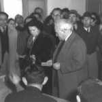 David Ben Gourion et Paula Ben Gourion lors des élections de 1949 (photo : GPO / Hugo Mendelson).
