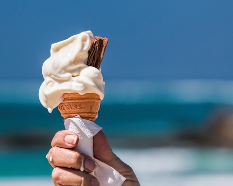 En Israël, la saison des glaces dure pratiquement toute l’année, mais ce n’est certainement pas la raison pour laquelle près de la moitié des Israéliens souffrent de surcharge pondérale (photo : Pixabay).