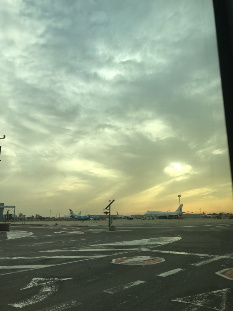 Avions d’El Al sur le tarmac de l’aéroport Ben Gourion (photo : KHC).