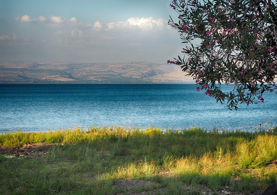 Le lac de Tibériade a atteint son plus haut niveau, mais personne pour en profiter (photo : Pixabay).