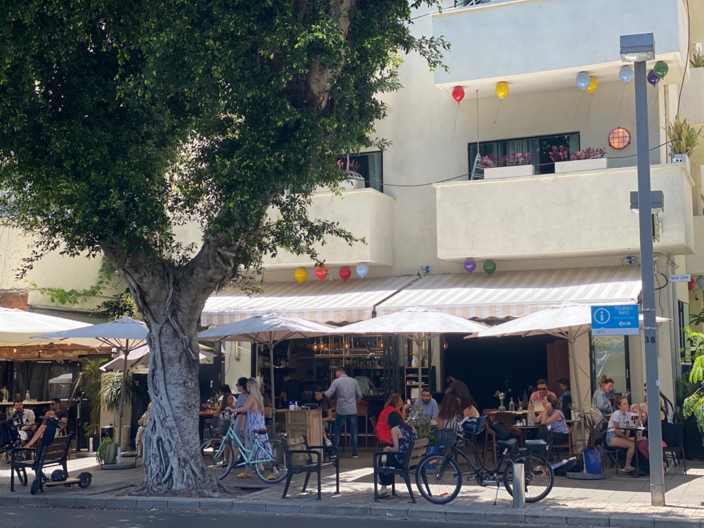Les restaurants de Tel-Aviv sont de nouveau bondés (photo : KHC)