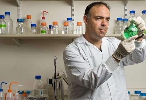 Le professeur Dan Peer est un chercheur de pointe dans le domaine de la nanotechnologie (photo : université de Tel-Aviv)
