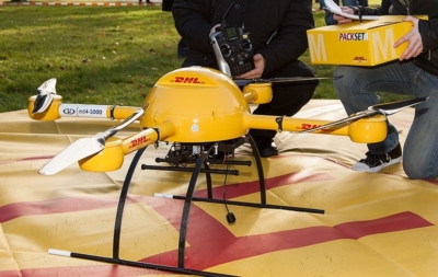 Les drones tels ce modèle de DHL seront utilisés à l’avenir en Israël pour des livraisons (photo :  Frankhöffner/Wikimedia Commons)